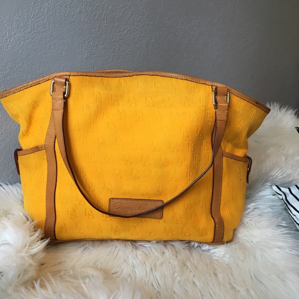 Rare Dooney & bourke Kristen yellow canvas tote